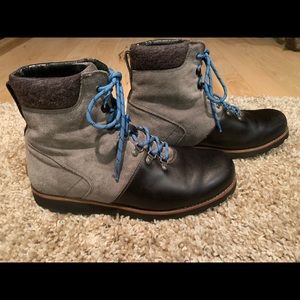 Men’s UGG Halfdan Boots - Sz 10